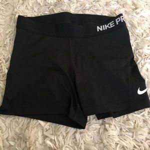 Black Nike Pro